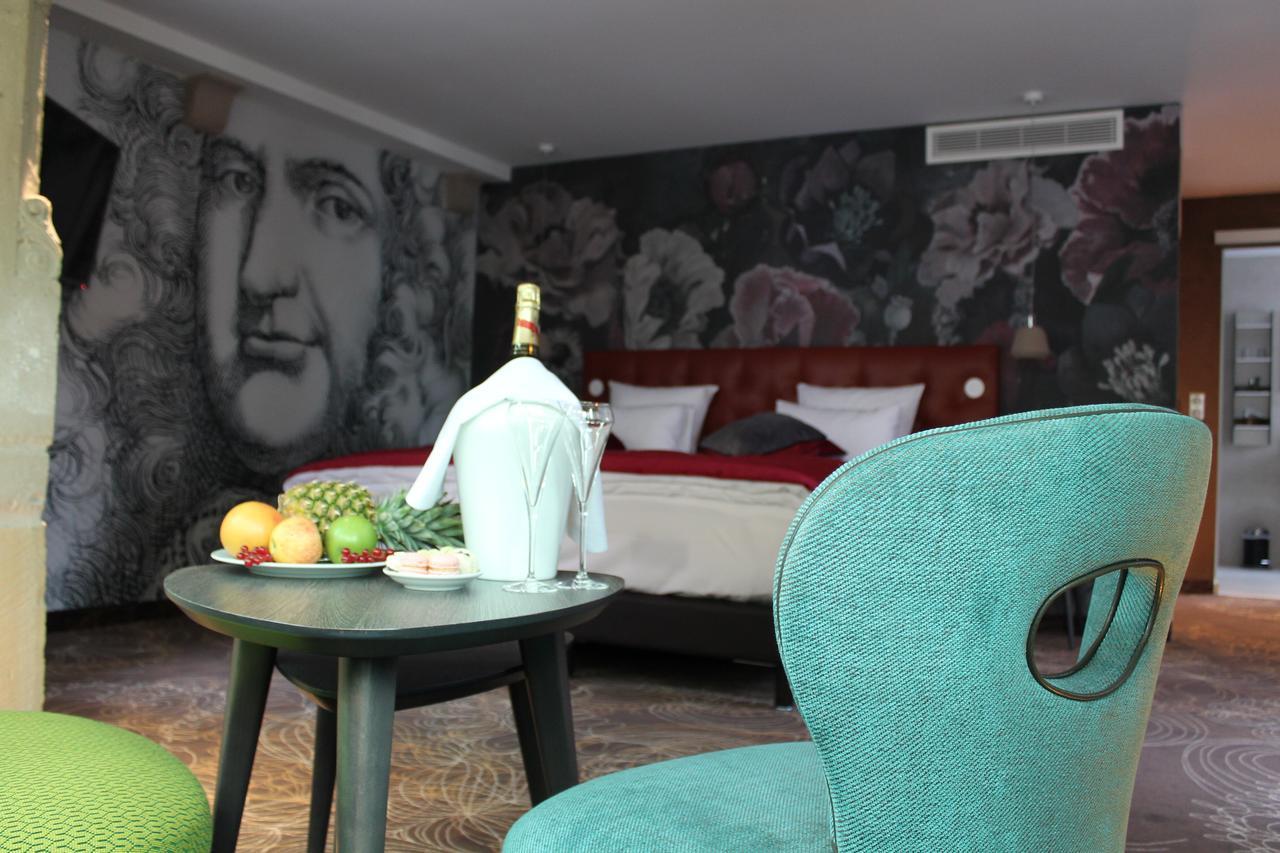Hotel Restaurant L'Orchidee อ็องซิแซ็ง ภายนอก รูปภาพ