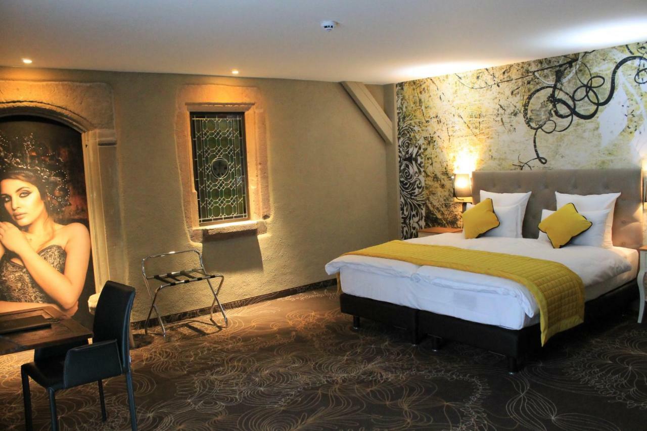 Hotel Restaurant L'Orchidee อ็องซิแซ็ง ภายนอก รูปภาพ